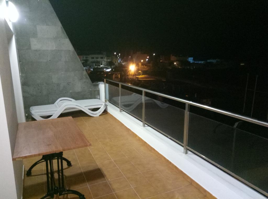 Apartamento Primera Linea De Playa Puerto de las Lajas Luaran gambar